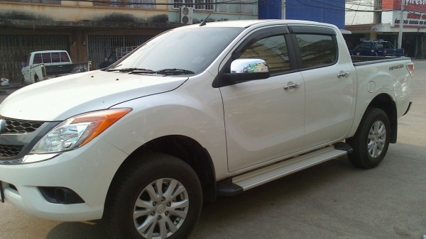 ขายดาวน์รถกระบะ 4 ประตู mazda BT-50