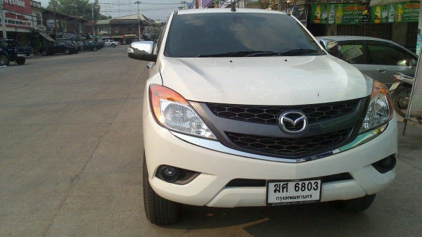 ขายดาวน์รถกระบะ 4 ประตู mazda BT-50