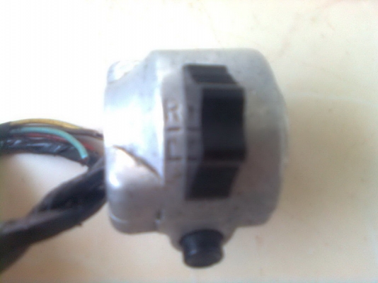 ขายสวิทช์แฮนด์ C92,C95 1ข้าง ขายสวิทช์แฮนด์ C92,C95 1ข้าง