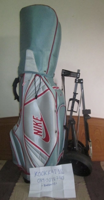 ขายถุงกอล์ฟ Nike พร้อมรถลากถุงกอล์ฟ รายละเอียดด้านในครับ