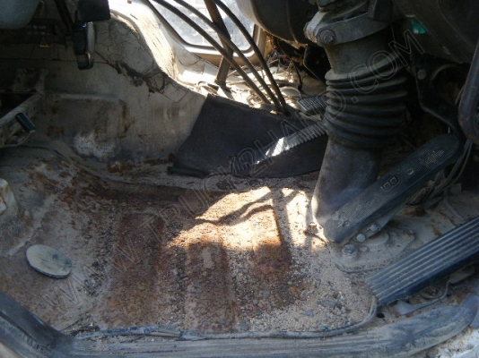 รถบรรทุก 6 ล้อดั๊มพ์  ยี่ห้อ MITSUBISHI รุ่น FUSO