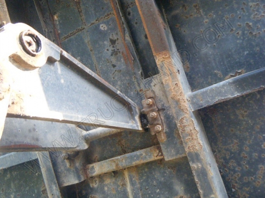 รถบรรทุก 6 ล้อดั๊มพ์  ยี่ห้อ MITSUBISHI รุ่น FUSO