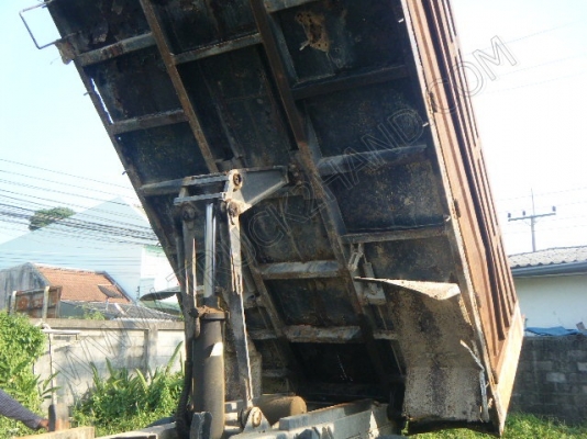 รถบรรทุก 6 ล้อดั๊มพ์  ยี่ห้อ MITSUBISHI รุ่น FUSO