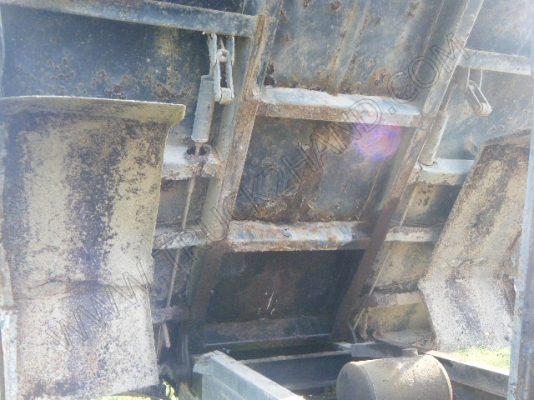 รถบรรทุก 6 ล้อดั๊มพ์  ยี่ห้อ MITSUBISHI รุ่น FUSO