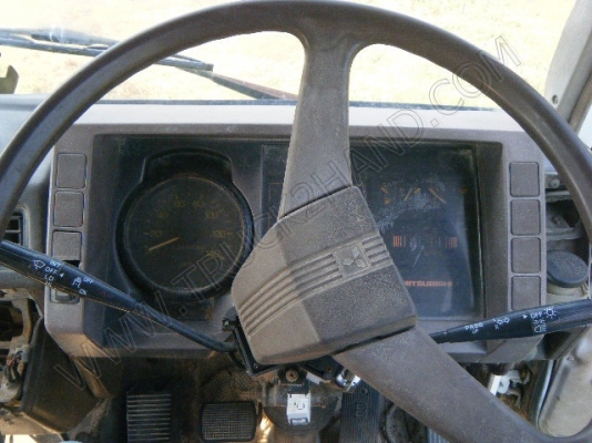 รถบรรทุก 6 ล้อดั๊มพ์  ยี่ห้อ MITSUBISHI รุ่น FUSO