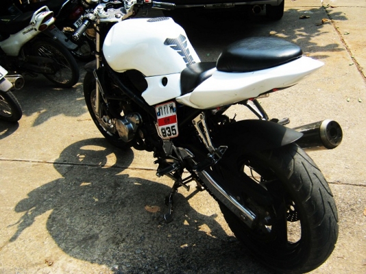 Suzuki Bandit 250 cc. ทะเบียน มีเล่มแต่โอนไม่ได้  ลดได้เยอะครับ ด่วน!