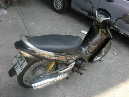 Wave 125i ตัวแรก เดิมๆ ครบๆ Wave 125i ตัวแรก เดิมๆ ครบๆ