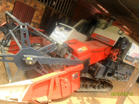 ขายรถเกี่ยวคูโบต้าDC60พลัสพร้อมเทเลอร์