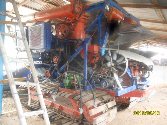 ขายรถเกี่ยวข้าวอุ้มราคา520000