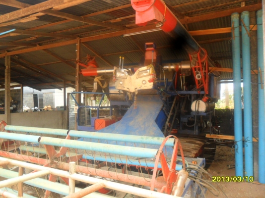 ขายรถเกี่ยวข้าวอุ้มราคา520000