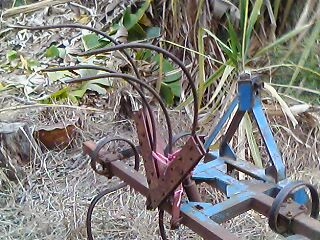 คราดสปริง พรวนดินร่องอ้อย ราคา 12000 คราดสปริง พรวนดินร่องอ้อย ราคา 12000