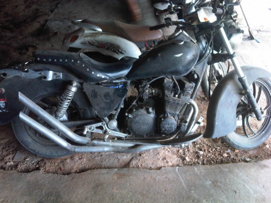 ขาย yamamha 400 cc.ที่บ้าน ไม่ได้ใช้งาน