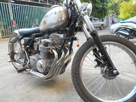 ขาย cb550  เครื่องสดมากวิ่งดี รถพร้อมใช้ no book