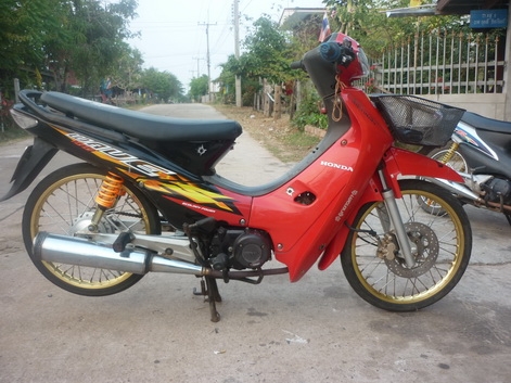 ขาย โซนิค กับ เวฟ 100  สองคัน 28500 บาท