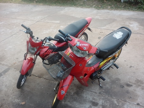 ขาย โซนิค กับ เวฟ 100  สองคัน 28500 บาท