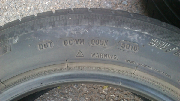 ยาง มิชลิน Pilot Sport 3  215 / 55 / ZR16  4 เส้น 2,800 โทร 0863865467