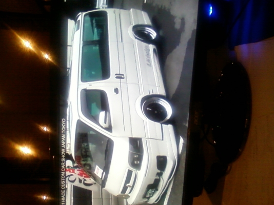 แม้กแนว เรโทรเนื้อแน่นขอบหนาๆ เงาวิ้ง