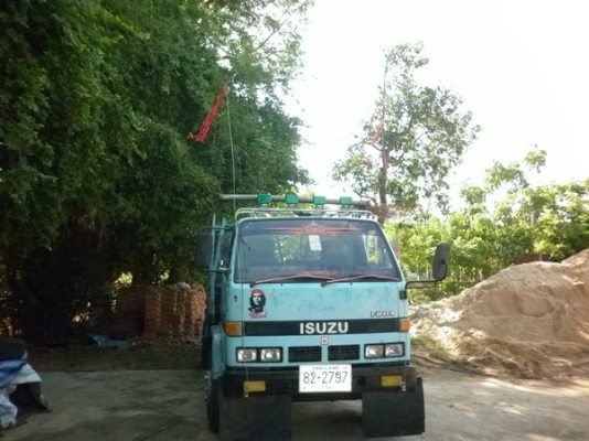 ขาย ISUZU NKR 110 HP (รถห้างๆแท้)เครื่อง4BE1 ฝาดำ เกียร์ยาว เครื่องแน่น ช่วงล่างใหญ่คานหน้า F เฟืองท้าย F กระบะคอกเหล็กยาว 4.30 เมตรพื้นสภาพดีไม่มีผุกร่อนหัวเก๋งไม่ผุภายในเก๋งคอนโซลสวยครบ คัชซีไม่มีดาม