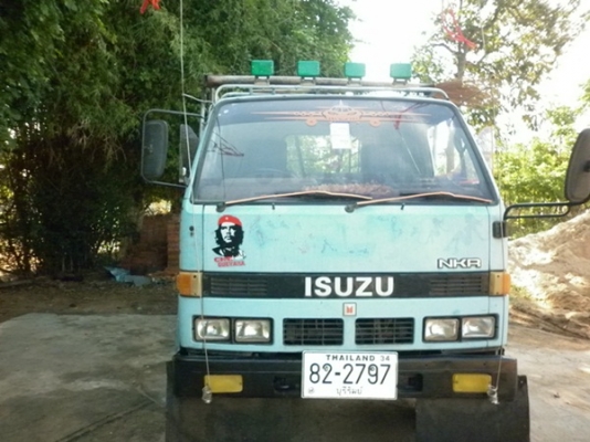 ขาย ISUZU NKR 110 HP (รถห้างๆแท้)เครื่อง4BE1 ฝาดำ เกียร์ยาว เครื่องแน่น ช่วงล่างใหญ่คานหน้า F เฟืองท้าย F กระบะคอกเหล็กยาว 4.30 เมตรพื้นสภาพดีไม่มีผุกร่อนหัวเก๋งไม่ผุภายในเก๋งคอนโซลสวยครบ คัชซีไม่มีดาม