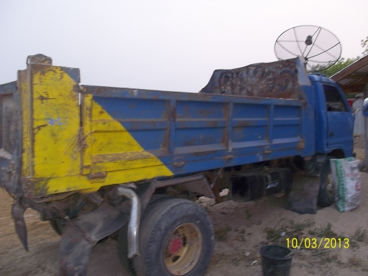 ขาย6ล้อKT26ดั้ม เกียร์ร็อคเสื้อลาย  6เกียร์เดินหน้า เครื่อง120แรง