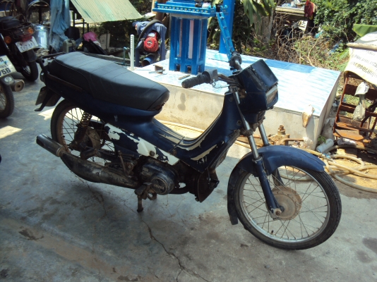 ขายยามาฮ่าเบล100ไม่มีทะเบียนขับขี่ได้สนใจติดต่อสรกฤช 081-8478107