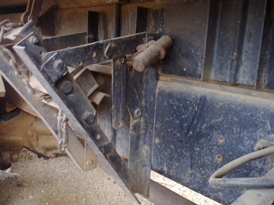 ขาย FUSO FN527M-A24804 เครื่อง 6D16 195 แรง เครื่องดี แชชซีสวยทั้งเส้นครับ ขาย FUSO FN527M-A24804 เครื่อง 6D16 195 แรง เครื่องดี แชชซีสวยทั้งเส้นครับ