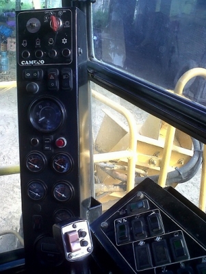 ขายรถตัดอ้อย CAMECO ปี 99 ขายรถตัดอ้อย CAMECO ปี 99