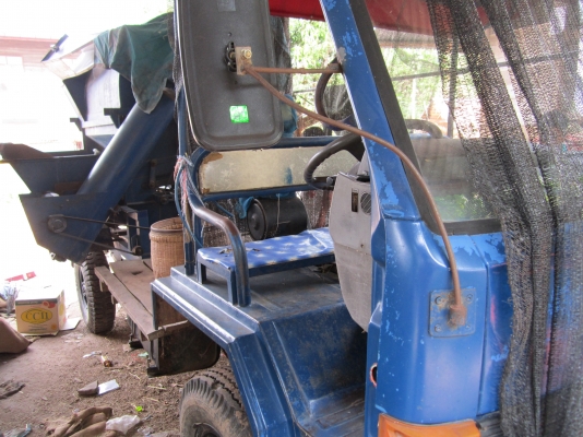 ขายรถ นวดข้าวเกษตรพัฒนา รุ่นสิงห์เปลือยจัมโบ้ 5ฟุตขยาย ปี 43 สภาพสวย พร้อมใช้งาน