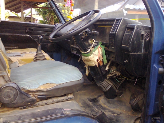 ขาย NPR 58L เครื่อง 110 เฟือง F หน้า-หลัง เครื่องดี แชชซีสวยครับ