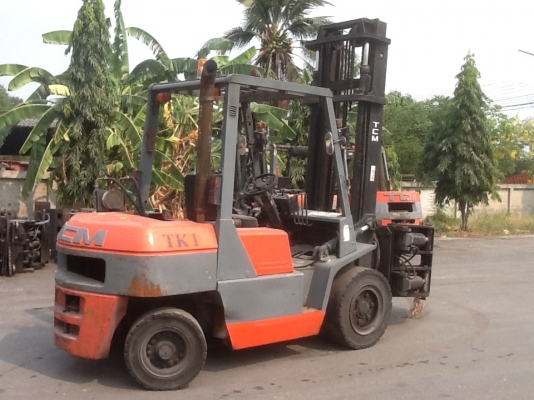 ฝากขายถูกๆรถยก TCM น้ำหนักยก 4 ตัน เสาสุง 4 เมตร เครื่องดีเซล เกียร์ออโต้