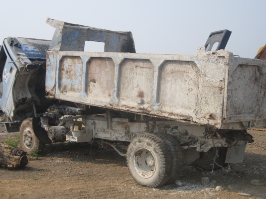 NPRดั้มหัวการ์ตูน-120แรง-รถห้าง-สำหรับนักปั้น