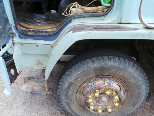 รถสิบล้อท้ายลาดยี่ห้อ ISUZU  FVZ หัวบางเดิม เครื่องเดิม คัซซีสวยตลอดแนวค่ะ