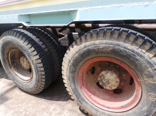 รถสิบล้อท้ายลาดยี่ห้อ ISUZU  FVZ หัวบางเดิม เครื่องเดิม คัซซีสวยตลอดแนวค่ะ