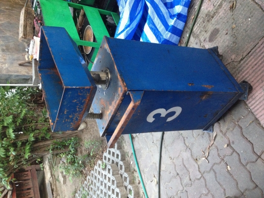 รายละเอียด ขายหมดแล้วขอบคุณพี่เสือครับ ขายถังรองถ่ายน้ำมันเครื่องสำหรับใช้กับฮอยท์ยกรถ(ลิฟท์ยกรถ) มี2ตัว ราคาตัวละ2000 โทร0817113399 อยู่กรุงเทพ อ่อนนุช ศรีนครินทร์ ใกล้ซีคอน เหลือตัวเดียวแล้วคับ