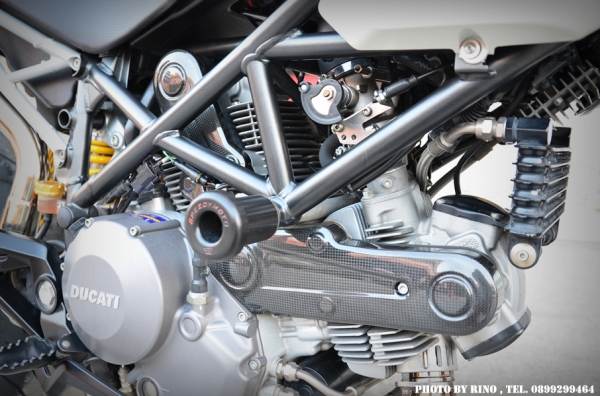 ขาย Hypermotard 796 Y'2010 รถศูนย์ สภาพเยี่ยม มีของแต่งพอสมควร