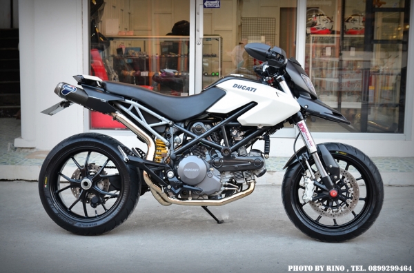 ขาย Hypermotard 796 Y'2010 รถศูนย์ สภาพเยี่ยม มีของแต่งพอสมควร