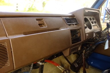 ขายหกล้อดั้ม โตโยต้า DINa  115 แรงเต็ม 5 คิว รถสวยพร้อมใช้ รถใช้งานอยู่ ครับ ด่วน