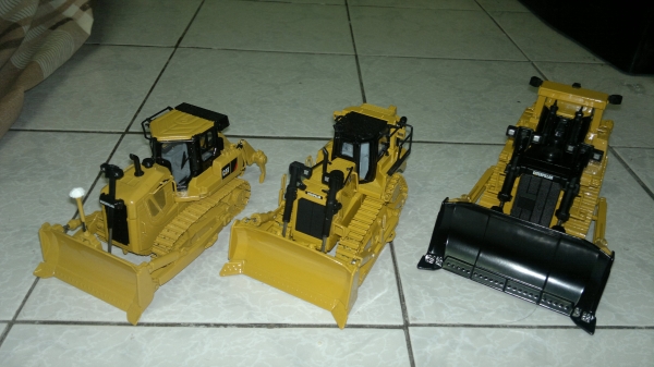 โมเดล catterpillar รุ่นต่างๆคับสนจัยรุ่นไหนสอบถามได้ ว่างรับสาย 24 ชม โมเดล catterpillar รุ่นต่างๆคับสนจัยรุ่นไหนสอบถามได้ ว่างรับสาย 24 ชม