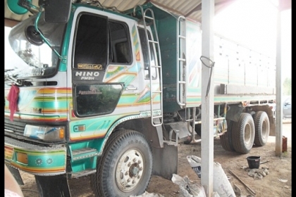 สิบล้อฮีโน่ 3H วางเครื่อง 300 แรง