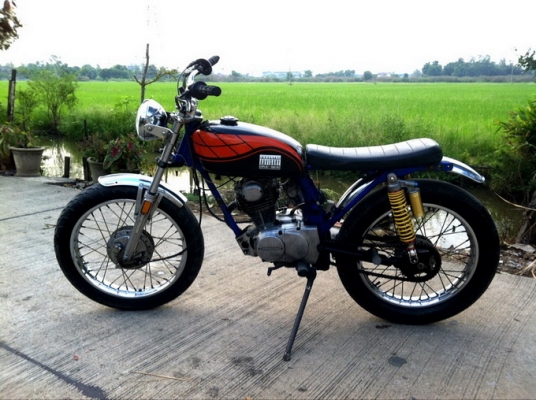 ขายcb100 ด่วนๆ แต่งโหดๆ ดุๆ มีใบซื้อขาย เครื่องดีมาก ล้อโต 12900 0819884773