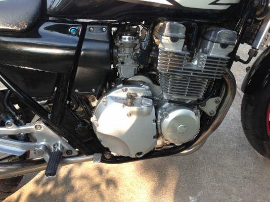 ขาย XJR400 ปี2000อินวอยแท้ สีแดง-ดำ สวยๆ ระบบไฟติดครบทุกดวง