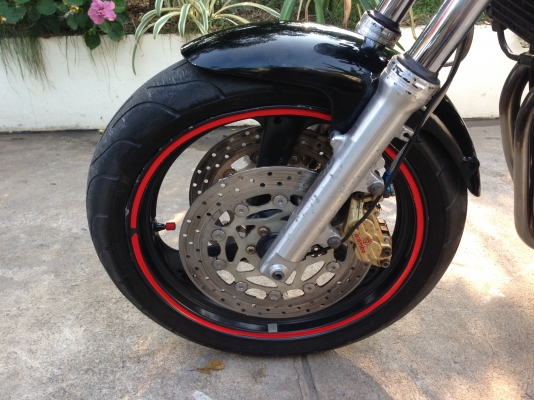 ขาย XJR400 ปี2000อินวอยแท้ สีแดง-ดำ สวยๆ ระบบไฟติดครบทุกดวง