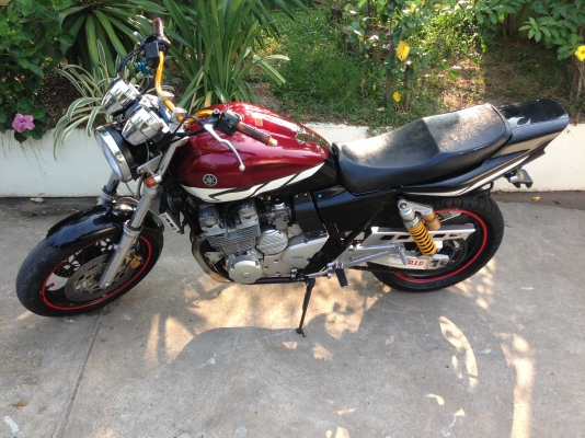 ขาย XJR400 ปี2000อินวอยแท้ สีแดง-ดำ สวยๆ ระบบไฟติดครบทุกดวง