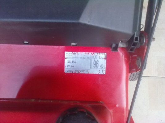 รถตัดหญ้า HONDA 4.0 มีที่เก็บหญ้า รถตัดหญ้า HONDA 4.0 มีที่เก็บหญ้า