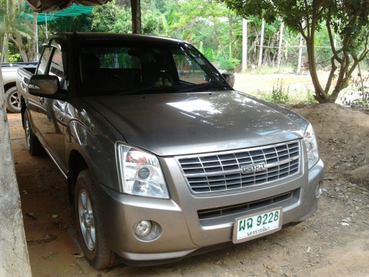 ISUZU D-MAX SPACE CAB SLX 2.5 Ddi i-TEQ MT ปี 2007 รถบ้านเดิมๆสวยจัดทั้งคัน ไม่เคยมีอุบัติเหตุ ใช้งานน้อยวิ่งได้ 80,000 กม. เช็คศูนย์ตลอด ภายในคอนโซลสวยครบ CD ABS พ.เพาเวอร์ ก.ไฟฟ้า ซ.ล็อก กระจกมองข้างปรับไฟฟ้า ไฟขาว กุญแจรีโมท ช่วงล่างเดิมแน่นดี ยางสภาพด