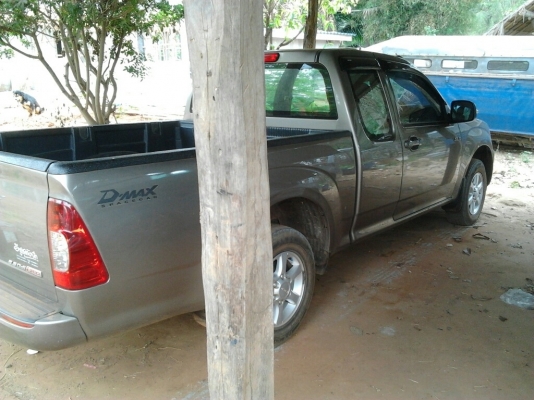 ISUZU D-MAX SPACE CAB SLX 2.5 Ddi i-TEQ MT ปี 2007 รถบ้านเดิมๆสวยจัดทั้งคัน ไม่เคยมีอุบัติเหตุ ใช้งานน้อยวิ่งได้ 80,000 กม. เช็คศูนย์ตลอด ภายในคอนโซลสวยครบ CD ABS พ.เพาเวอร์ ก.ไฟฟ้า ซ.ล็อก กระจกมองข้างปรับไฟฟ้า ไฟขาว กุญแจรีโมท ช่วงล่างเดิมแน่นดี ยางสภาพด