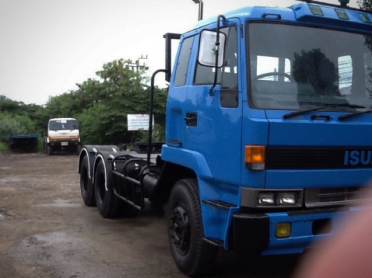 อีซูซุ อีเอ็กแซด275แรง ทำสีใหม่ ยางใหม่10เสัน ราคา 700,000.-