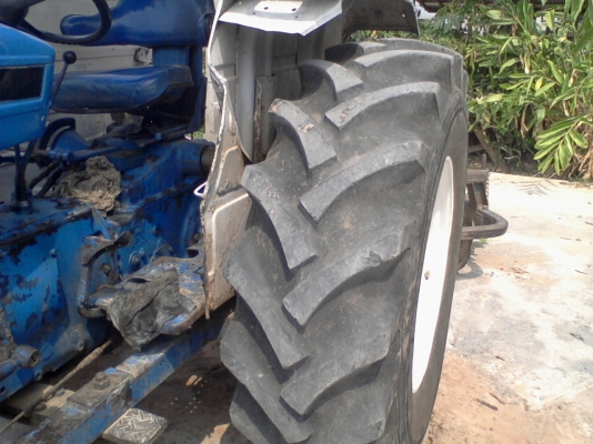 ขายด่วน รถไถ FORD T3 อยู่ อ.ลำปลายมาศ บุรีรัมย์ โทร 044-186081