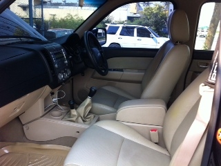 ขาย กระบะFORD 4 ประตู 4WD