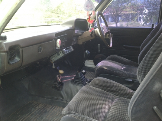 ขายรถม้ากะโดด4wdเครื่องไมตี้เอ๊กแม็กใหม่ยางใหม่ วินช์หน้าเป็นวินช์เกียร์ใช้งานได้